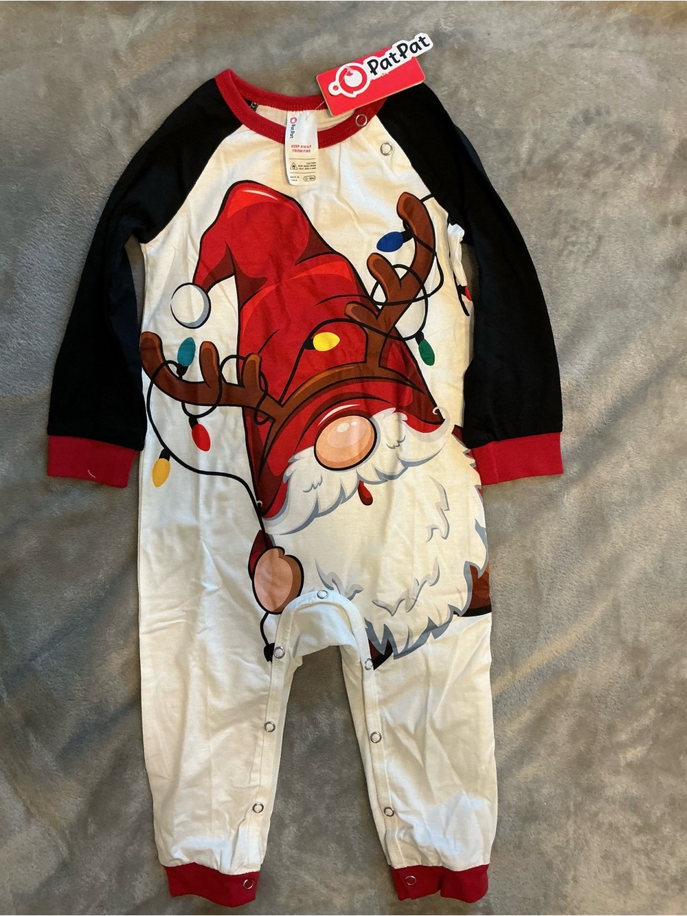 PatPat Red, Black & White Gnome Holiday Kids One-Piece